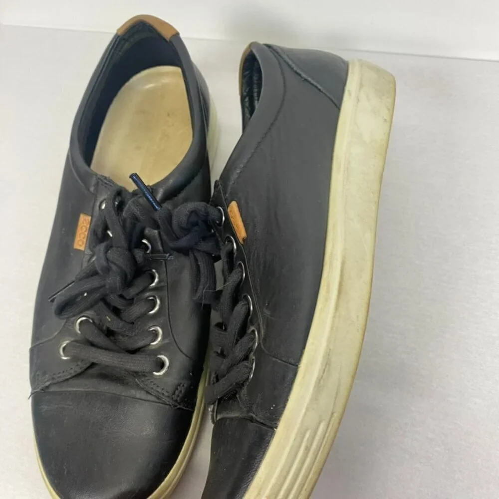 Ecco Black Leather Lace Up Sneakers